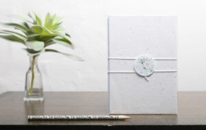 Hochzeitsbuch "Über die Liebe" - Beispielgestaltung des Geschenkbuches für Geldgeschenke aus der Reihe "Märchhaftes für Geldgeschenke"