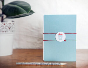 Das Buch "Ach Nichts" - ein Geschenkbuch für märchenhafte Geldgeschenke.